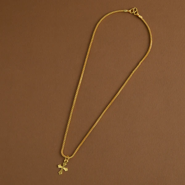 Cross - Mid length Pendant Chain